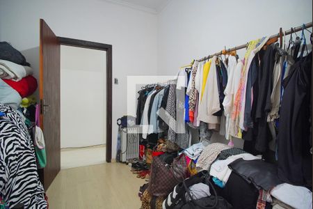 Casa à venda com 240m², 3 quartos e 2 vagasQuarto 3