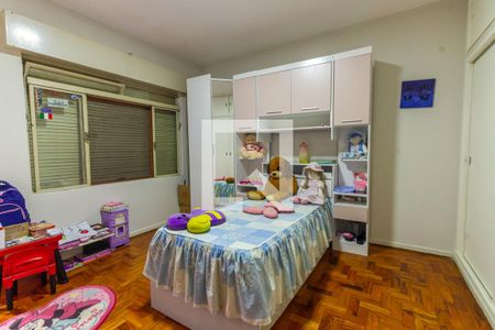 Casa à venda com 300m², 3 quartos e 3 vagas Casa à venda com 300m², 3 quartos e 3 vagasQuarto 2