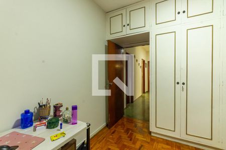 Casa à venda com 300m², 3 quartos e 3 vagas Casa à venda com 300m², 3 quartos e 3 vagasQuarto 3