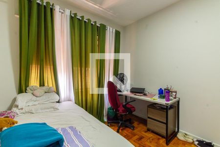 Casa à venda com 300m², 3 quartos e 3 vagas Casa à venda com 300m², 3 quartos e 3 vagasQuarto 3