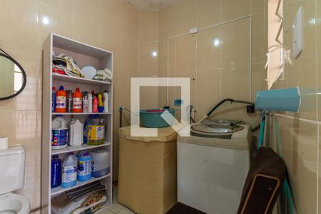 Casa à venda com 300m², 3 quartos e 3 vagas Casa à venda com 300m², 3 quartos e 3 vagasEdícula