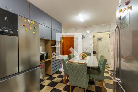 Casa à venda com 300m², 3 quartos e 3 vagas Casa à venda com 300m², 3 quartos e 3 vagasCozinha