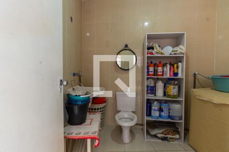 Casa à venda com 300m², 3 quartos e 3 vagas Casa à venda com 300m², 3 quartos e 3 vagasEdícula