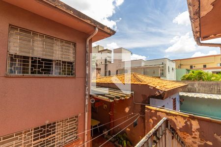 Casa à venda com 300m², 3 quartos e 3 vagas Casa à venda com 300m², 3 quartos e 3 vagasEdícula