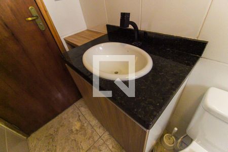 Apartamento à venda com 70m², 2 quartos e 1 vaga Apartamento à venda com 70m², 2 quartos e 1 vagaBanheiro