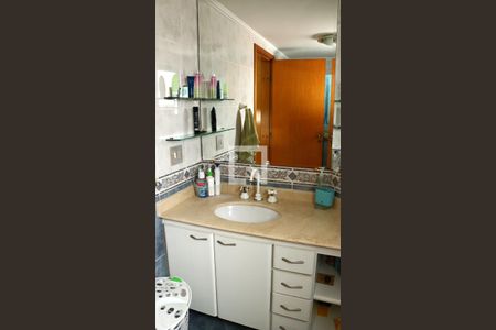 Apartamento para alugar com 99m², 3 quartos e 2 vagasBanheiros suíte pia