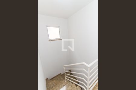 Casa à venda com 204m², 3 quartos e 4 vagasEscada 