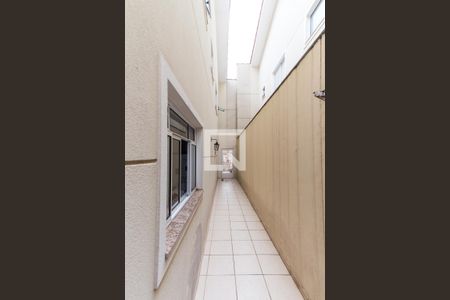 Casa à venda com 204m², 3 quartos e 4 vagasCorredor 