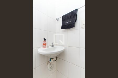 Casa à venda com 204m², 3 quartos e 4 vagasBanheiro da Garagem  