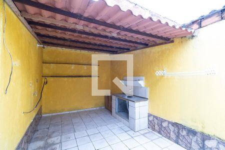 Casa para alugar com 65m², 2 quartos e 1 vagaQuintal