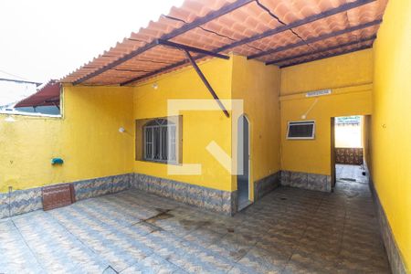 Casa para alugar com 65m², 2 quartos e 1 vagaQuintal
