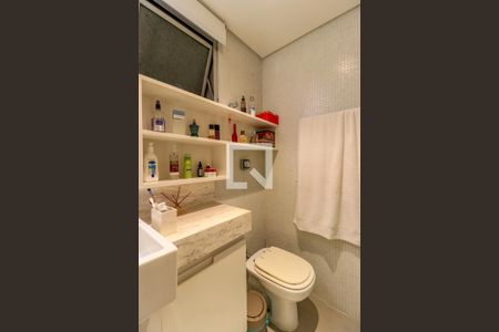 Apartamento à venda com 53m², 2 quartos e 1 vaga Apartamento à venda com 53m², 2 quartos e 1 vagaBanheiro da Suíte