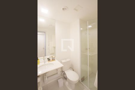 Banheiro de apartamento para alugar com 1 quarto, 34m² em Santo Amaro, São Paulo