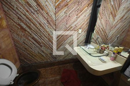 Banheiro lavabo  de casa para alugar com 4 quartos, 360m² em Vila Santa Isabel, Goiânia