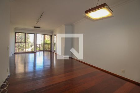 Sala de estar e jantar de apartamento à venda com 3 quartos, 168m² em Cambuí, Campinas