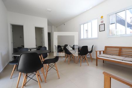 Apartamento para alugar com 50m², 2 quartos e 1 vagaÁrea comum - Salão de festas