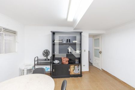 Casa à venda com 200m², 3 quartos e 2 vagasCopa