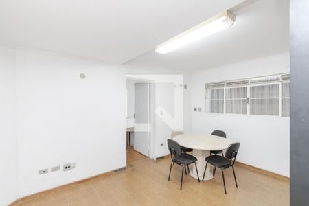 Casa à venda com 200m², 3 quartos e 2 vagasCopa