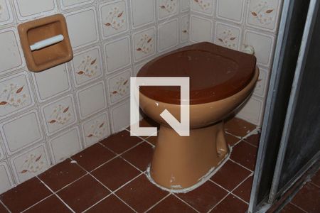 Casa à venda com 220m², 4 quartos e 2 vagasBanheiro