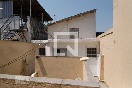 Casa à venda com 220m², 4 quartos e 2 vagas Casa à venda com 220m², 4 quartos e 2 vagasÁrea Externa