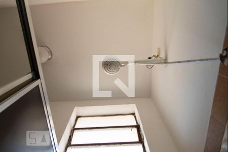 Casa à venda com 220m², 4 quartos e 2 vagas Casa à venda com 220m², 4 quartos e 2 vagasBanheiro 1