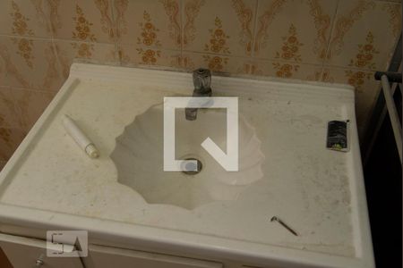 Casa à venda com 220m², 4 quartos e 2 vagas Casa à venda com 220m², 4 quartos e 2 vagasBanheiro 3