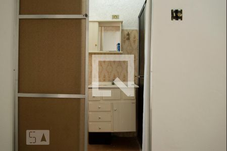 Casa à venda com 220m², 4 quartos e 2 vagas Casa à venda com 220m², 4 quartos e 2 vagasBanheiro 3