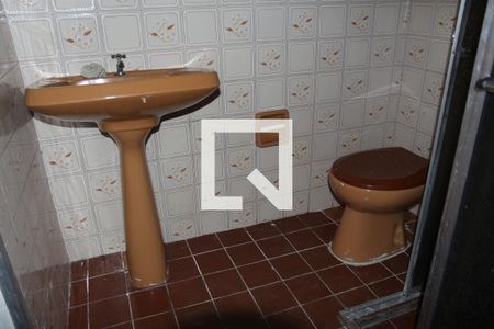 Casa à venda com 220m², 4 quartos e 2 vagasBanheiro