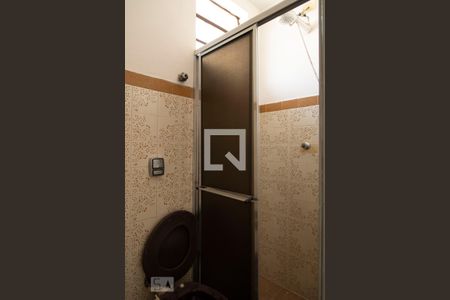 Casa à venda com 220m², 4 quartos e 2 vagas Casa à venda com 220m², 4 quartos e 2 vagasBanheiro 1