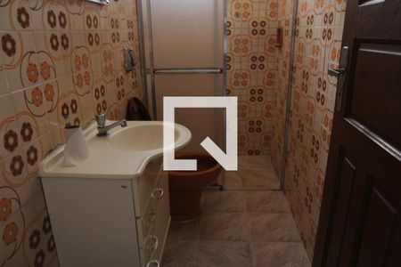 Casa à venda com 220m², 4 quartos e 2 vagasBanheiro