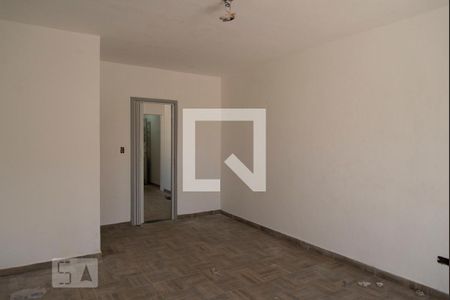 Sala de casa à venda com 4 quartos, 220m² em Vila Santa Virginia, São Paulo