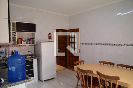 Casa para alugar com 260m², 4 quartos e 4 vagasCozinha