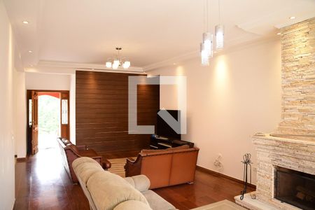 Sala de casa para alugar com 4 quartos, 260m² em Gramado, Cotia