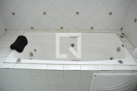 Casa para alugar com 260m², 4 quartos e 4 vagasBanheiro suíte 1