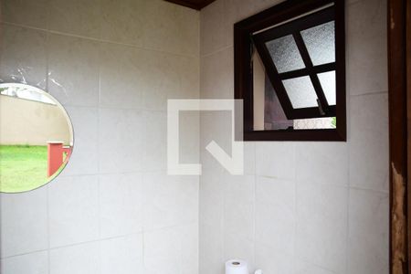 Casa para alugar com 260m², 4 quartos e 4 vagasBanheiro externo