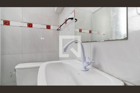 Casa à venda com 80m², 2 quartos e 2 vagasBanheiro da Suíte 1