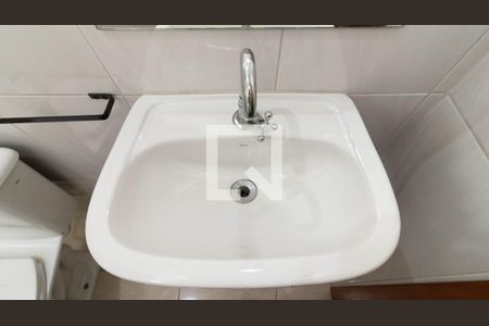 Casa à venda com 80m², 2 quartos e 2 vagasBanheiro da Suíte 2