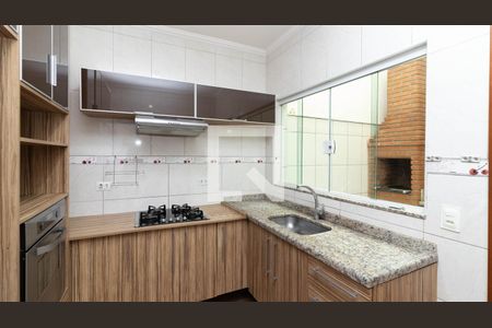 Casa à venda com 80m², 2 quartos e 2 vagasCozinha