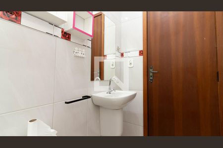 Casa à venda com 80m², 2 quartos e 2 vagasBanheiro da Suíte 2