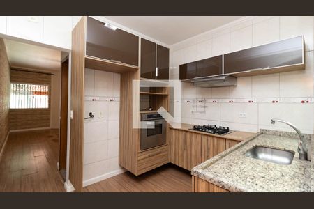 Casa à venda com 80m², 2 quartos e 2 vagasCozinha