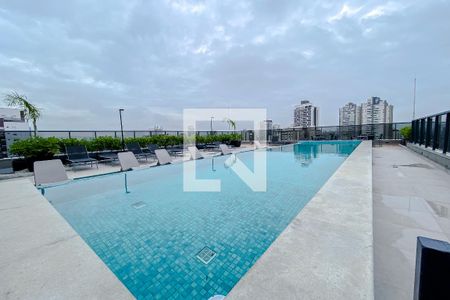 Studio à venda com 33m², 1 quarto e sem vagaÁrea comum - Piscina