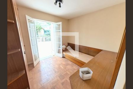 Casa à venda com 180m², 5 quartos e 2 vagasQuarto 3