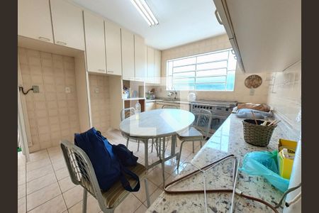 Casa à venda com 180m², 5 quartos e 2 vagasCozinha