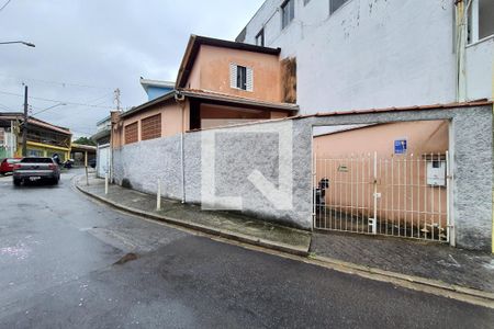 Fachada de casa para alugar com 2 quartos, 70m² em Vila Nossa Senhora do Retiro, São Paulo