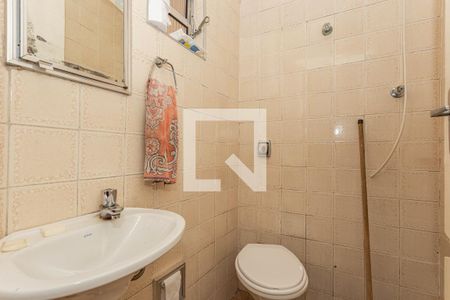 Casa à venda com 110m², 3 quartos e sem vaga Casa à venda com 110m², 3 quartos e sem vagaBanheiro