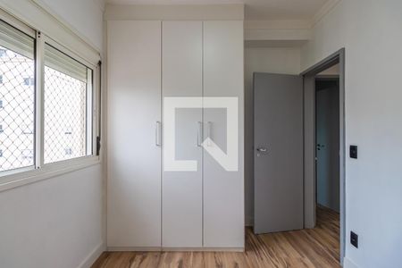 Quarto 1 de apartamento para alugar com 2 quartos, 76m² em Jardim Tupanci, Barueri