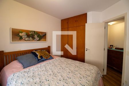 Apartamento à venda com 190m², 3 quartos e 3 vagasSuíte 2