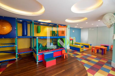 Apartamento à venda com 190m², 3 quartos e 3 vagasÁrea comum - Brinquedoteca