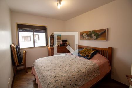 Apartamento à venda com 190m², 3 quartos e 3 vagasSuíte 2