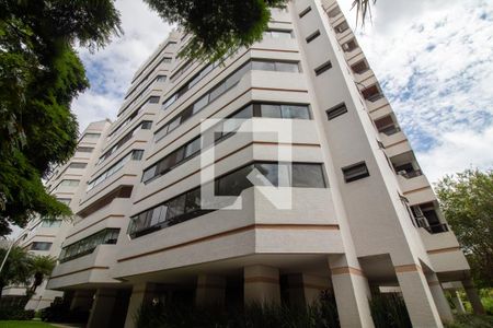 Apartamento à venda com 190m², 3 quartos e 3 vagasFachada